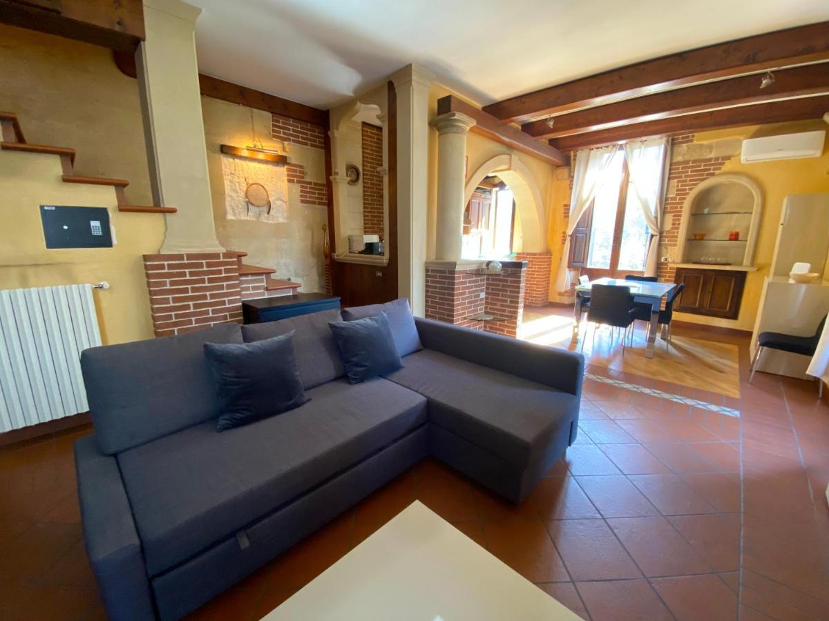 レッチェCasa Chiara, Roof Terrace, 100M To The Historical Centerアパートメント エクステリア 写真
